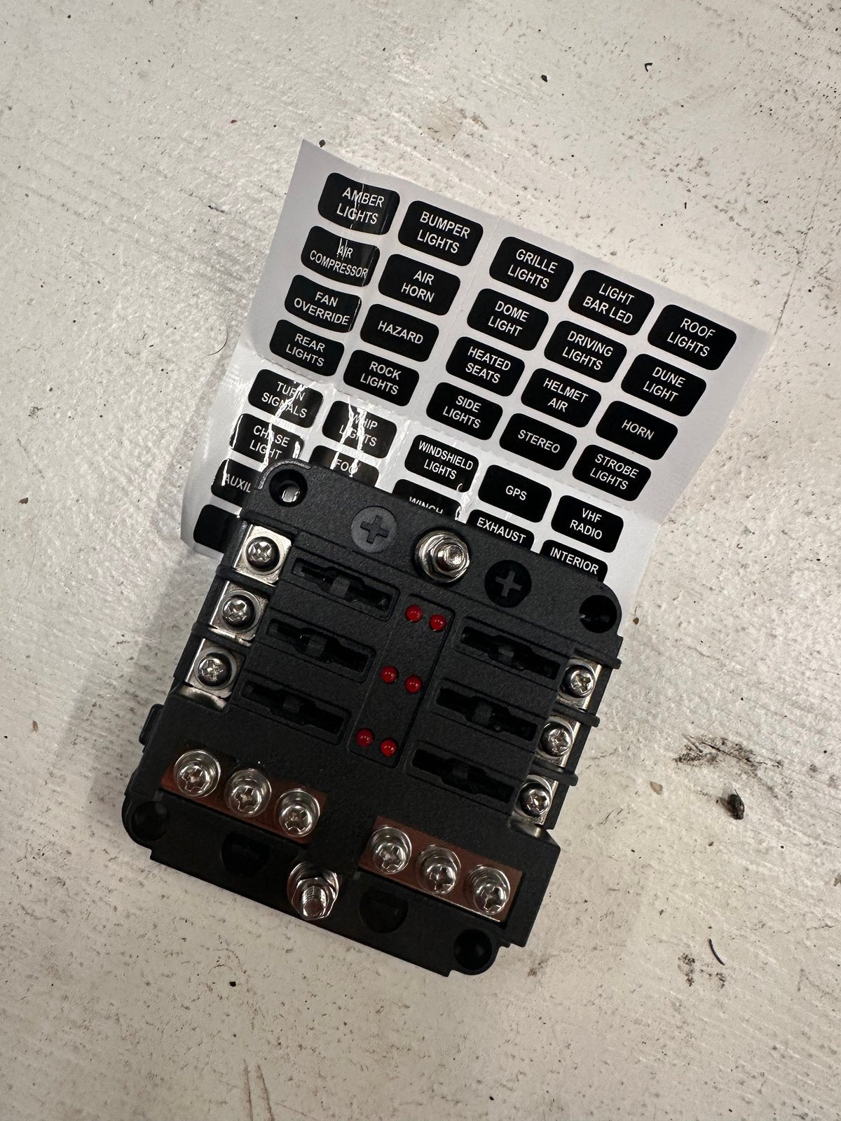 6 position fuse box with led indicator