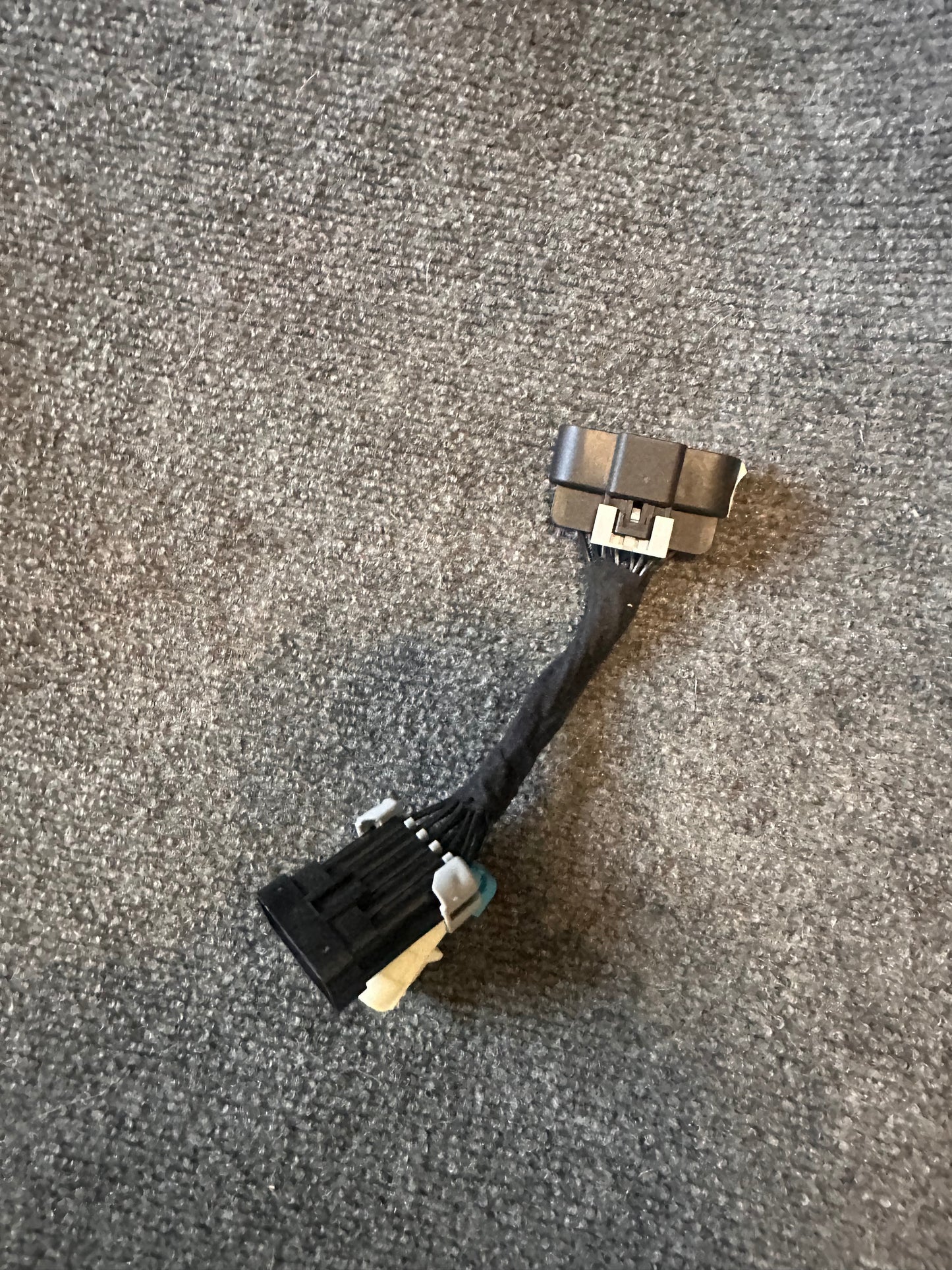 96-99 to 00+ Injector adpater pigtail