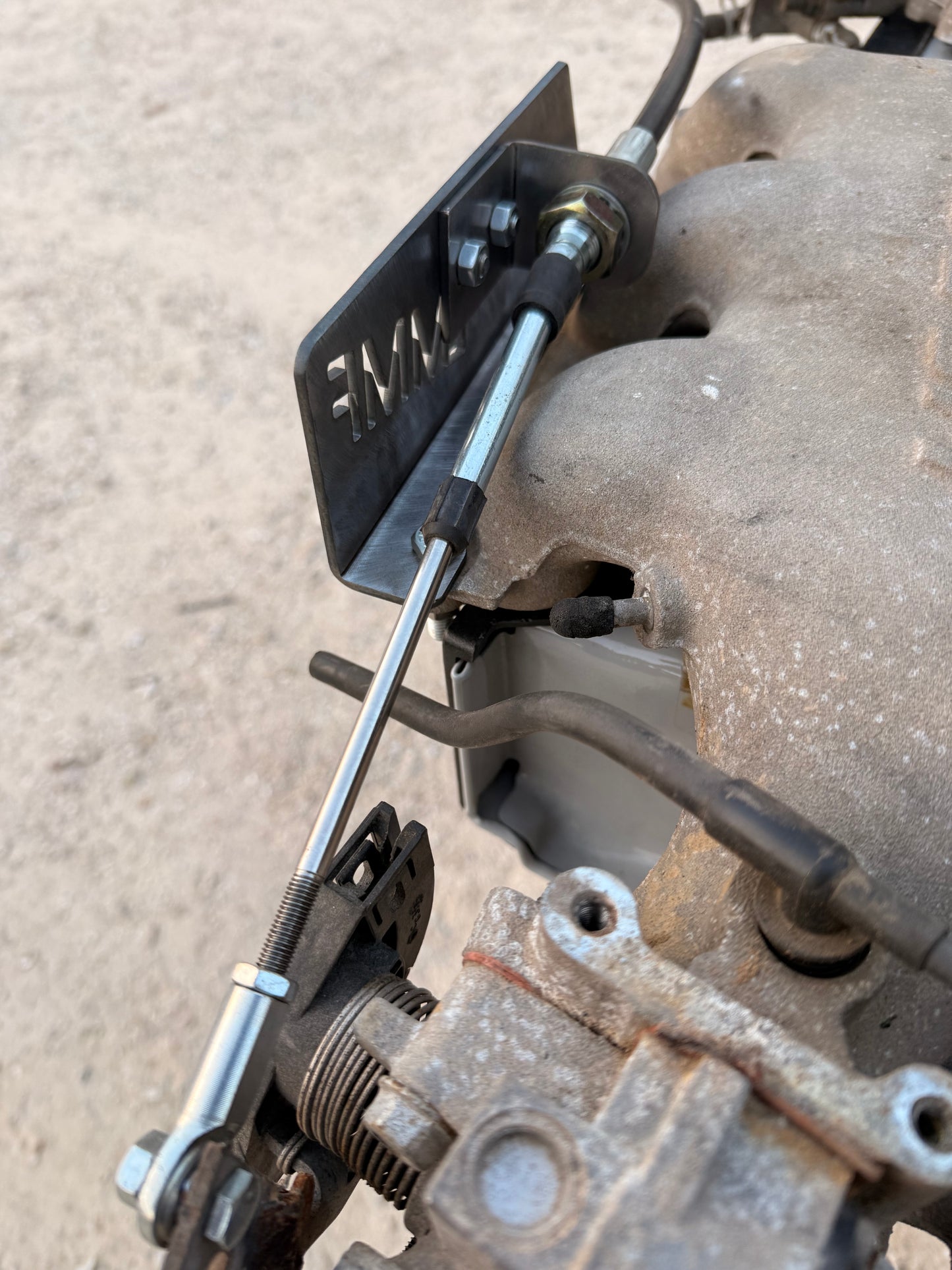 LMMF Adjustable 3100/3400 throttle bracket