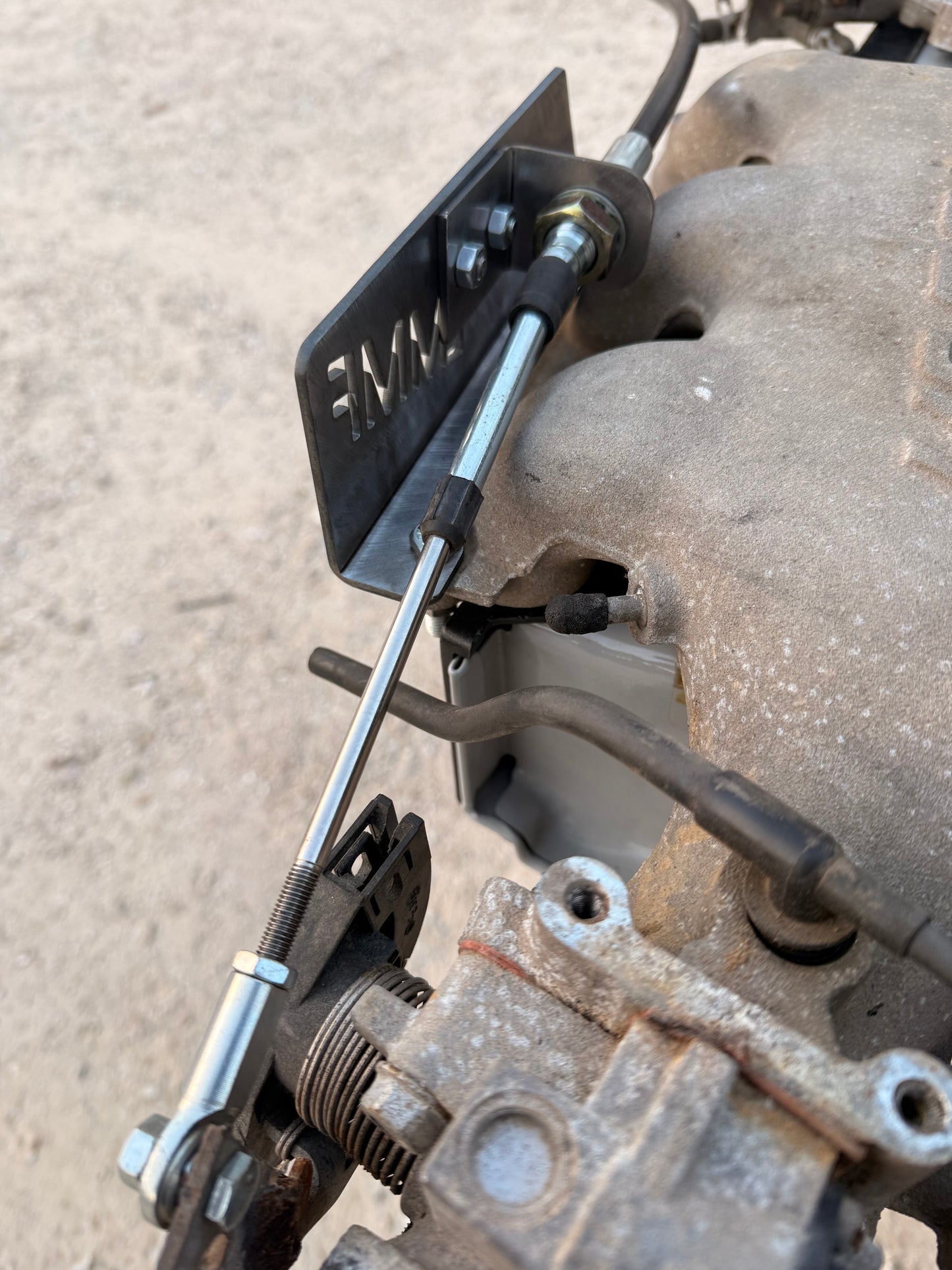 LMMF Adjustable 3100/3400 throttle bracket