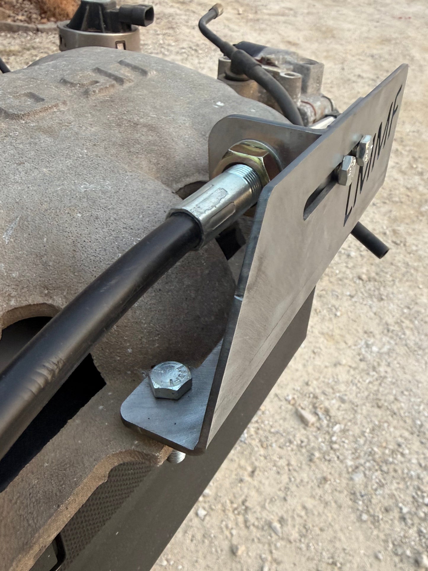 LMMF Adjustable 3100/3400 throttle bracket